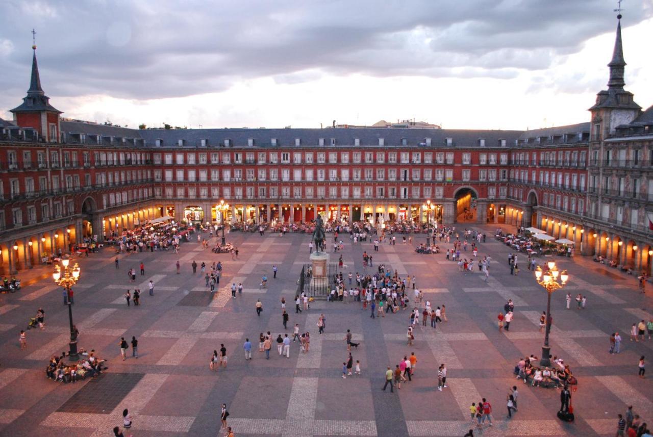 Nuevo Elegante Piso Vintage En Plena Plaza Mayor Madrid Extérieur photo